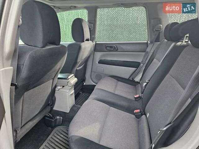 Черный Субару Форестер, объемом двигателя 2 л и пробегом 289 тыс. км за 8500 $, фото 4 на Automoto.ua