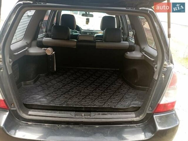 Чорний Субару Forester, об'ємом двигуна 2 л та пробігом 222 тис. км за 6500 $, фото 18 на Automoto.ua