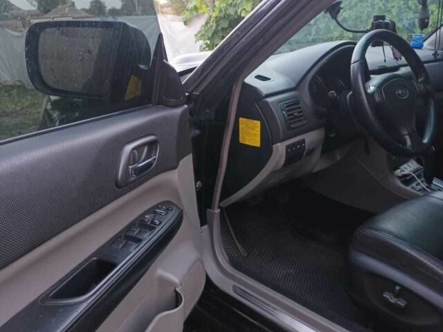 Черный Субару Форестер, объемом двигателя 2.5 л и пробегом 273 тыс. км за 8500 $, фото 15 на Automoto.ua