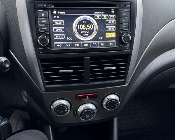 Черный Субару Форестер, объемом двигателя 2.5 л и пробегом 370 тыс. км за 8750 $, фото 7 на Automoto.ua