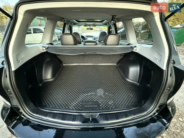 Черный Субару Форестер, объемом двигателя 1.99 л и пробегом 178 тыс. км за 8700 $, фото 63 на Automoto.ua