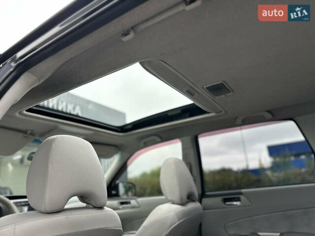 Черный Субару Форестер, объемом двигателя 2.5 л и пробегом 271 тыс. км за 7450 $, фото 67 на Automoto.ua