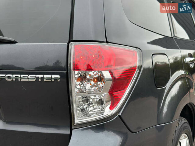 Чорний Субару Forester, об'ємом двигуна 2.5 л та пробігом 271 тис. км за 6950 $, фото 36 на Automoto.ua