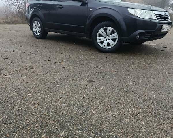 Чорний Субару Forester, об'ємом двигуна 2 л та пробігом 307 тис. км за 6500 $, фото 1 на Automoto.ua