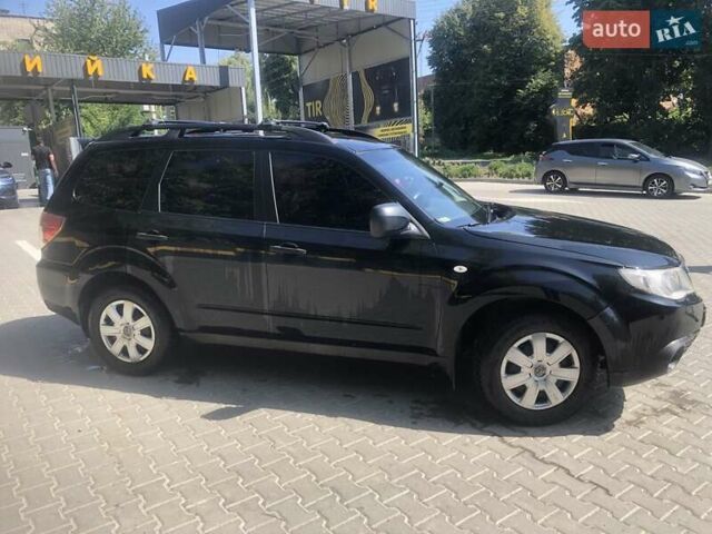 Чорний Субару Forester, об'ємом двигуна 2 л та пробігом 225 тис. км за 6550 $, фото 3 на Automoto.ua