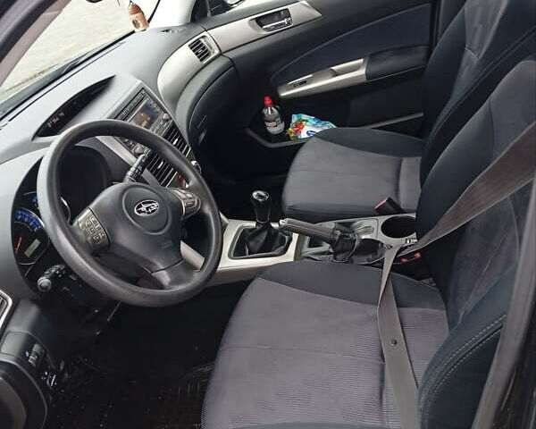 Черный Субару Форестер, объемом двигателя 2.5 л и пробегом 152 тыс. км за 8250 $, фото 2 на Automoto.ua