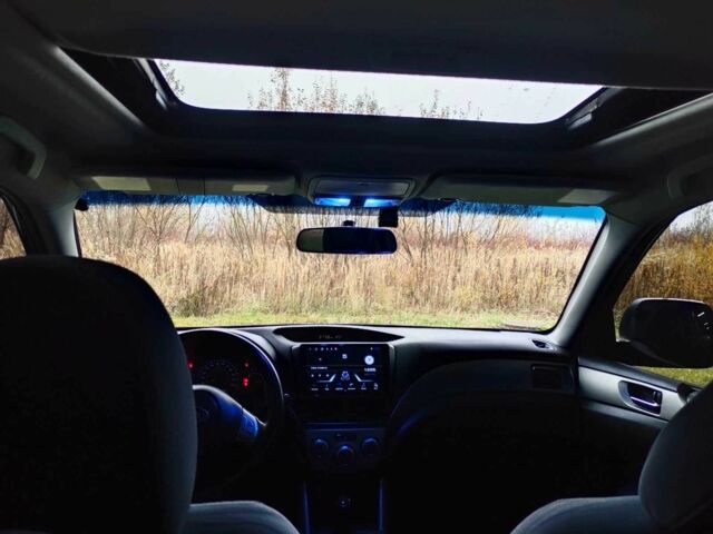 Чорний Субару Forester, об'ємом двигуна 2 л та пробігом 220 тис. км за 7900 $, фото 5 на Automoto.ua