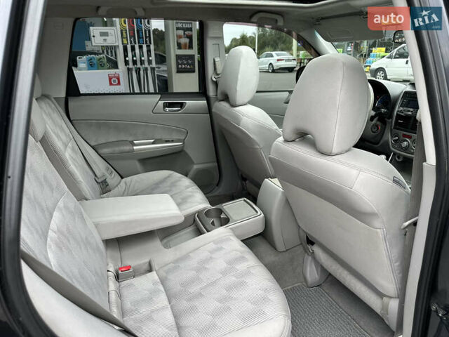 Черный Субару Форестер, объемом двигателя 2.5 л и пробегом 271 тыс. км за 7450 $, фото 69 на Automoto.ua