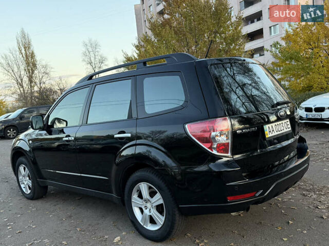 Черный Субару Форестер, объемом двигателя 1.99 л и пробегом 178 тыс. км за 8700 $, фото 3 на Automoto.ua