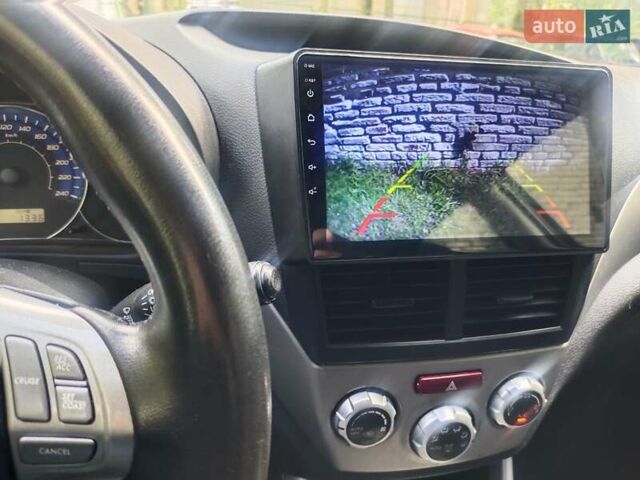 Черный Субару Форестер, объемом двигателя 2 л и пробегом 215 тыс. км за 9000 $, фото 5 на Automoto.ua