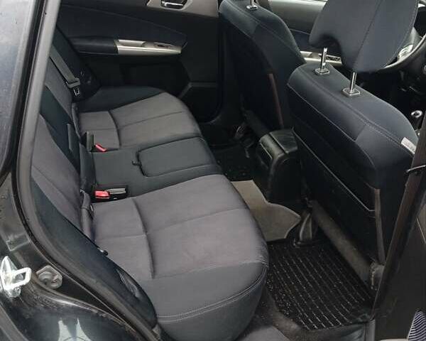 Черный Субару Форестер, объемом двигателя 2.5 л и пробегом 152 тыс. км за 8250 $, фото 6 на Automoto.ua