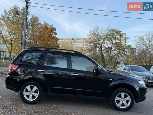 Черный Субару Форестер, объемом двигателя 1.99 л и пробегом 178 тыс. км за 8700 $, фото 7 на Automoto.ua