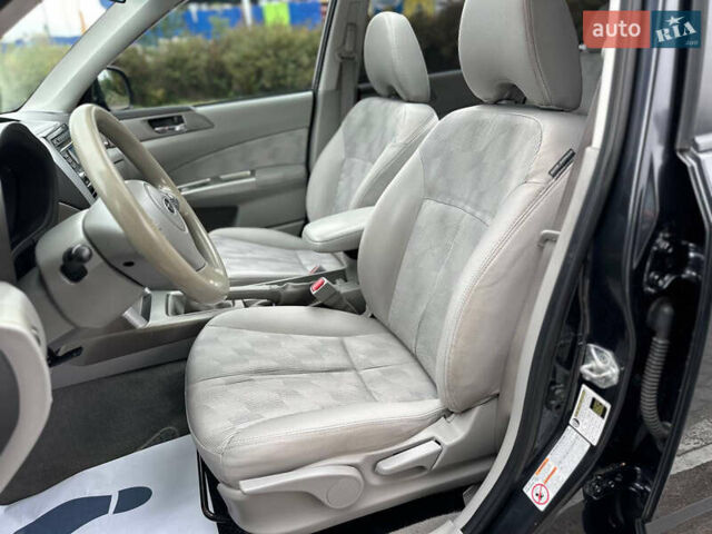 Чорний Субару Forester, об'ємом двигуна 2.5 л та пробігом 271 тис. км за 6950 $, фото 61 на Automoto.ua