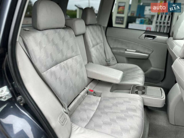 Чорний Субару Forester, об'ємом двигуна 2.5 л та пробігом 271 тис. км за 6950 $, фото 75 на Automoto.ua