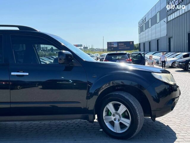Чорний Субару Forester, об'ємом двигуна 2 л та пробігом 215 тис. км за 9590 $, фото 38 на Automoto.ua