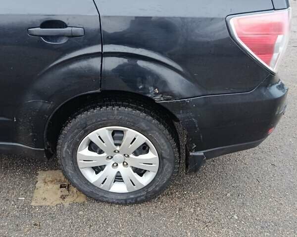 Чорний Субару Forester, об'ємом двигуна 2 л та пробігом 307 тис. км за 6500 $, фото 3 на Automoto.ua