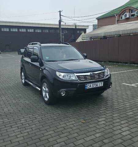 Чорний Субару Forester, об'ємом двигуна 1.99 л та пробігом 172 тис. км за 9999 $, фото 4 на Automoto.ua
