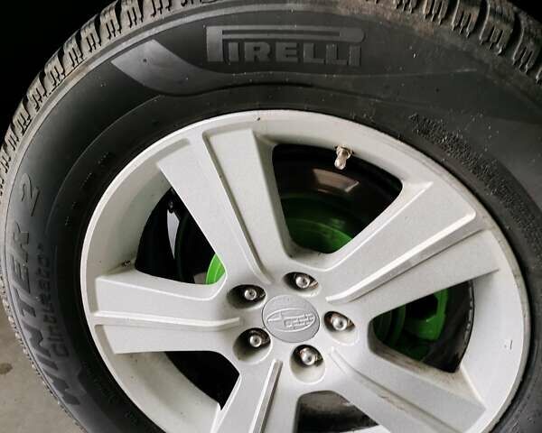 Черный Субару Форестер, объемом двигателя 2 л и пробегом 220 тыс. км за 8000 $, фото 6 на Automoto.ua