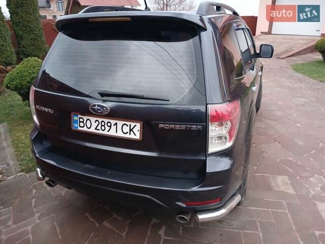 Чорний Субару Forester, об'ємом двигуна 2.46 л та пробігом 145 тис. км за 8500 $, фото 5 на Automoto.ua
