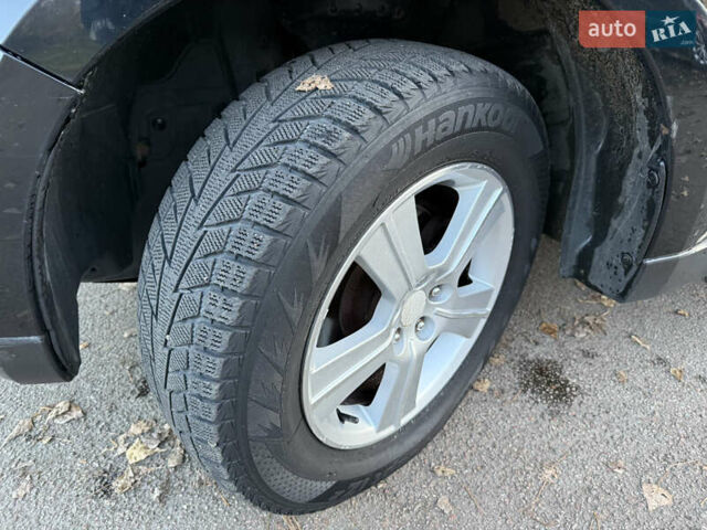 Черный Субару Форестер, объемом двигателя 1.99 л и пробегом 178 тыс. км за 8700 $, фото 32 на Automoto.ua