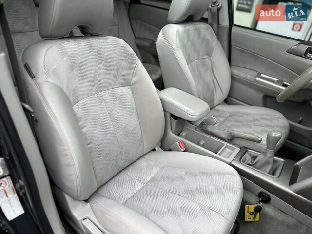 Черный Субару Форестер, объемом двигателя 2.5 л и пробегом 271 тыс. км за 7450 $, фото 74 на Automoto.ua