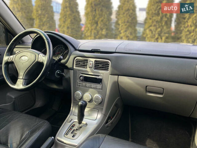 Чорний Субару Forester, об'ємом двигуна 2 л та пробігом 161 тис. км за 8350 $, фото 11 на Automoto.ua