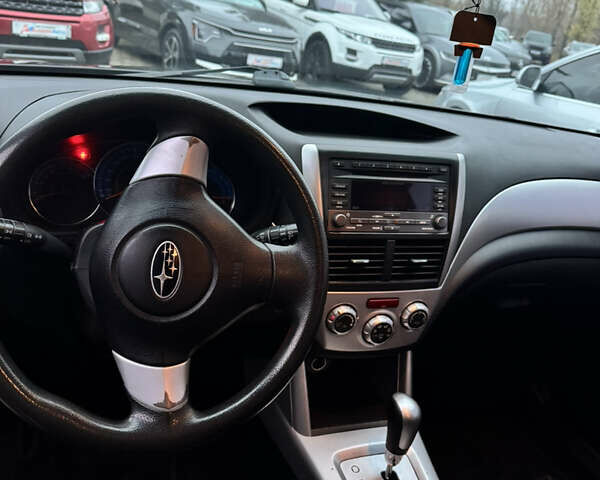 Черный Субару Форестер, объемом двигателя 1.99 л и пробегом 180 тыс. км за 7200 $, фото 2 на Automoto.ua