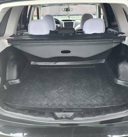 Чорний Субару Forester, об'ємом двигуна 1.99 л та пробігом 172 тис. км за 9999 $, фото 16 на Automoto.ua