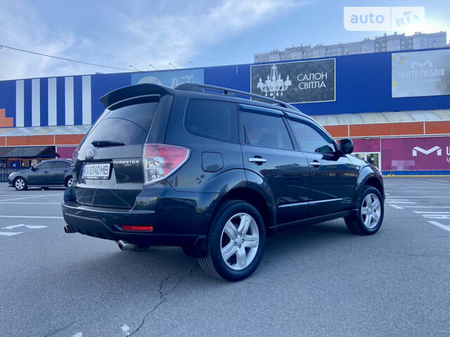 Чорний Субару Forester, об'ємом двигуна 2.5 л та пробігом 225 тис. км за 9900 $, фото 5 на Automoto.ua