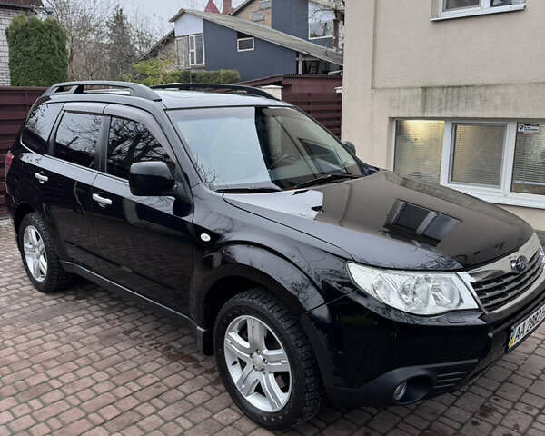 Черный Субару Форестер, объемом двигателя 2.5 л и пробегом 370 тыс. км за 8750 $, фото 1 на Automoto.ua