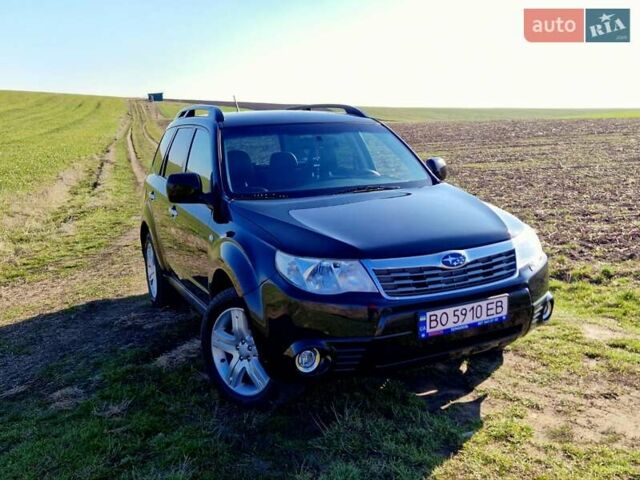 Чорний Субару Forester, об'ємом двигуна 2.46 л та пробігом 211 тис. км за 10500 $, фото 6 на Automoto.ua