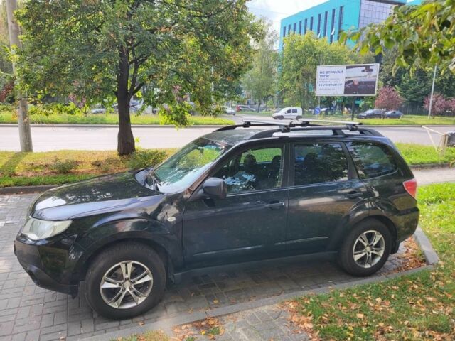 Чорний Субару Forester, об'ємом двигуна 2 л та пробігом 214 тис. км за 7800 $, фото 1 на Automoto.ua