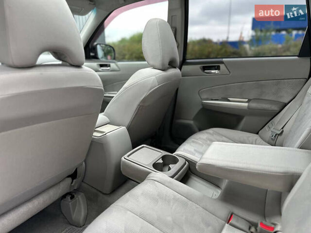 Чорний Субару Forester, об'ємом двигуна 2.5 л та пробігом 271 тис. км за 6950 $, фото 69 на Automoto.ua