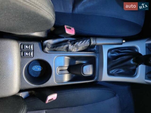 Черный Субару Форестер, объемом двигателя 2 л и пробегом 220 тыс. км за 8000 $, фото 10 на Automoto.ua