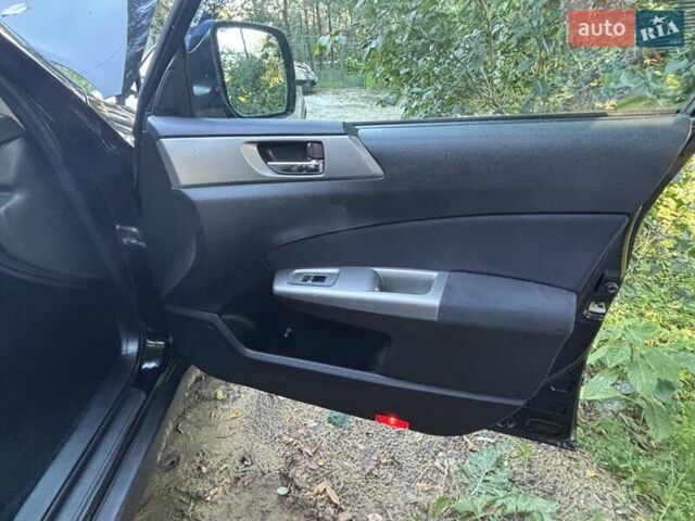 Чорний Субару Forester, об'ємом двигуна 2.46 л та пробігом 297 тис. км за 7700 $, фото 16 на Automoto.ua
