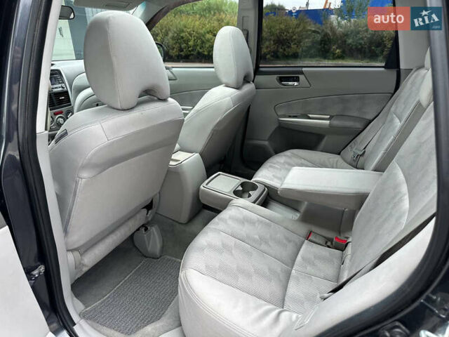 Чорний Субару Forester, об'ємом двигуна 2.5 л та пробігом 271 тис. км за 6950 $, фото 68 на Automoto.ua