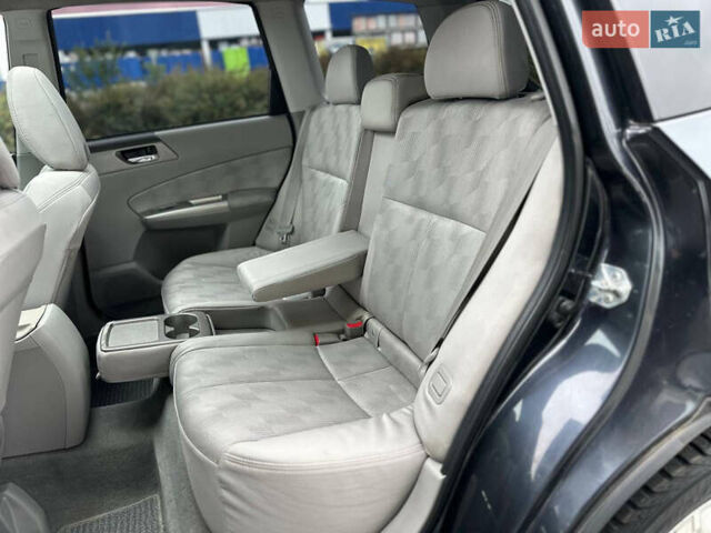 Чорний Субару Forester, об'ємом двигуна 2.5 л та пробігом 271 тис. км за 6950 $, фото 70 на Automoto.ua