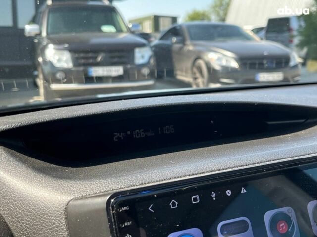 Чорний Субару Forester, об'ємом двигуна 2 л та пробігом 215 тис. км за 9590 $, фото 25 на Automoto.ua