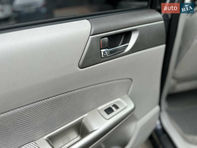 Черный Субару Форестер, объемом двигателя 2.5 л и пробегом 271 тыс. км за 7450 $, фото 62 на Automoto.ua