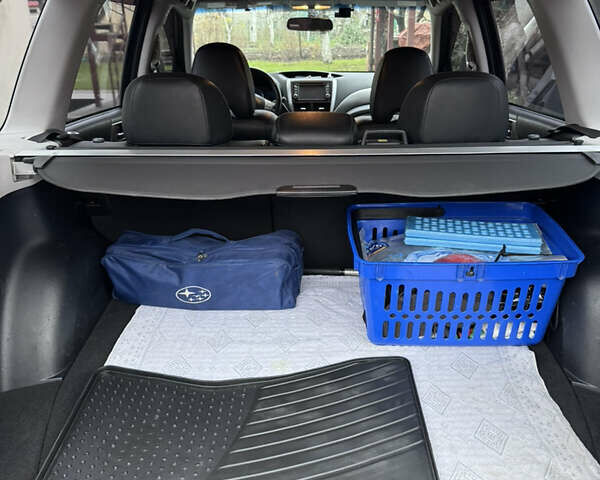 Черный Субару Форестер, объемом двигателя 2.5 л и пробегом 370 тыс. км за 8750 $, фото 3 на Automoto.ua