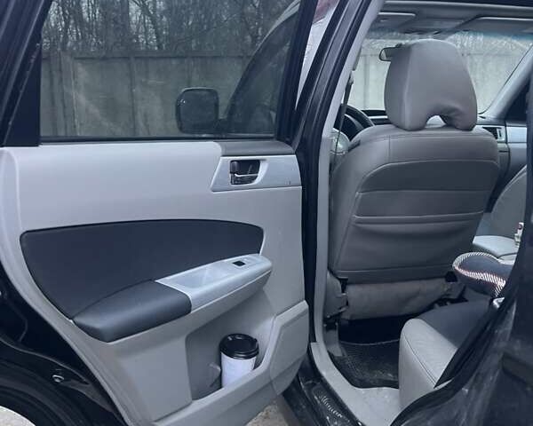 Чорний Субару Forester, об'ємом двигуна 2.46 л та пробігом 270 тис. км за 7000 $, фото 19 на Automoto.ua
