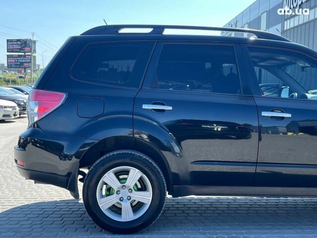 Чорний Субару Forester, об'ємом двигуна 2 л та пробігом 215 тис. км за 9590 $, фото 39 на Automoto.ua