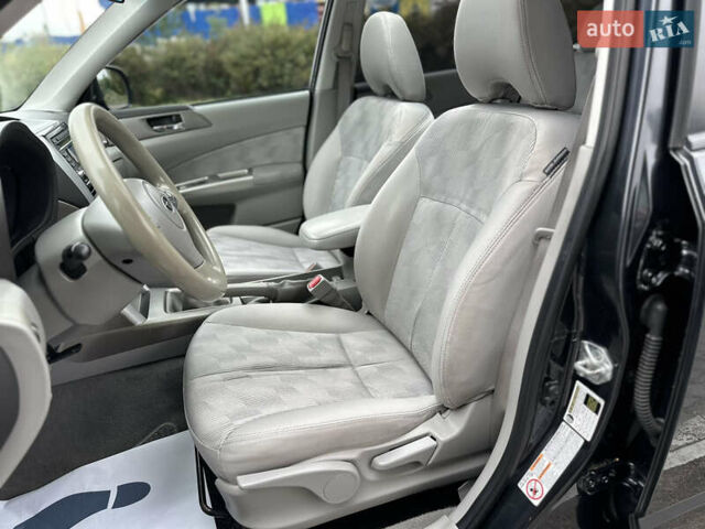 Черный Субару Форестер, объемом двигателя 2.5 л и пробегом 271 тыс. км за 7450 $, фото 56 на Automoto.ua