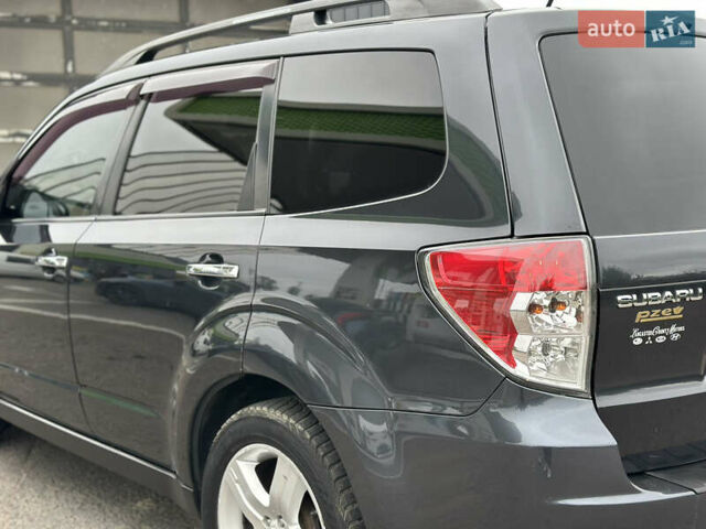Черный Субару Форестер, объемом двигателя 2.5 л и пробегом 271 тыс. км за 7450 $, фото 42 на Automoto.ua