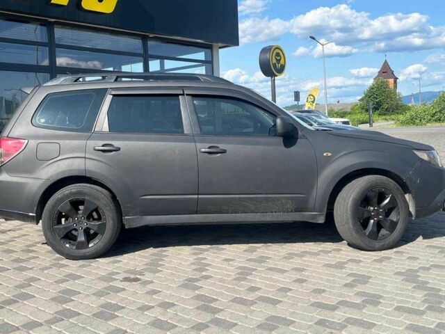 Черный Субару Форестер, объемом двигателя 2.5 л и пробегом 230 тыс. км за 7700 $, фото 7 на Automoto.ua