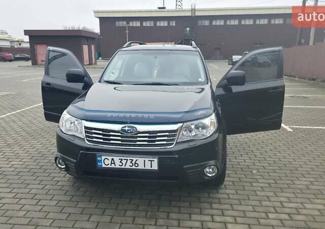 Чорний Субару Forester, об'ємом двигуна 1.99 л та пробігом 172 тис. км за 9999 $, фото 11 на Automoto.ua
