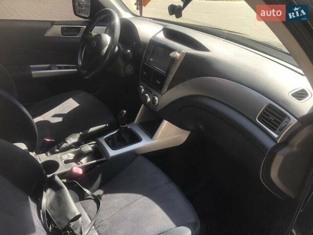 Чорний Субару Forester, об'ємом двигуна 2 л та пробігом 225 тис. км за 6550 $, фото 10 на Automoto.ua