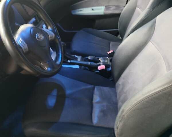 Черный Субару Форестер, объемом двигателя 2 л и пробегом 220 тыс. км за 8000 $, фото 7 на Automoto.ua