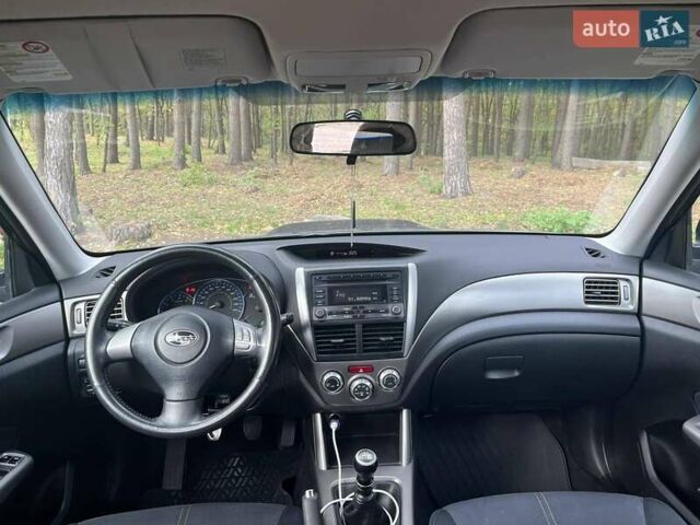 Чорний Субару Forester, об'ємом двигуна 1.99 л та пробігом 273 тис. км за 6550 $, фото 11 на Automoto.ua