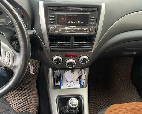 Чорний Субару Forester, об'ємом двигуна 2 л та пробігом 228 тис. км за 7500 $, фото 12 на Automoto.ua